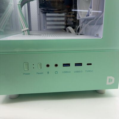 【宇都宮鶴田店】中古  自作PC(Ryzen 7 5700X/32GB/SSD500GB+1TB/RX9060XT 16GB) 5280001883 