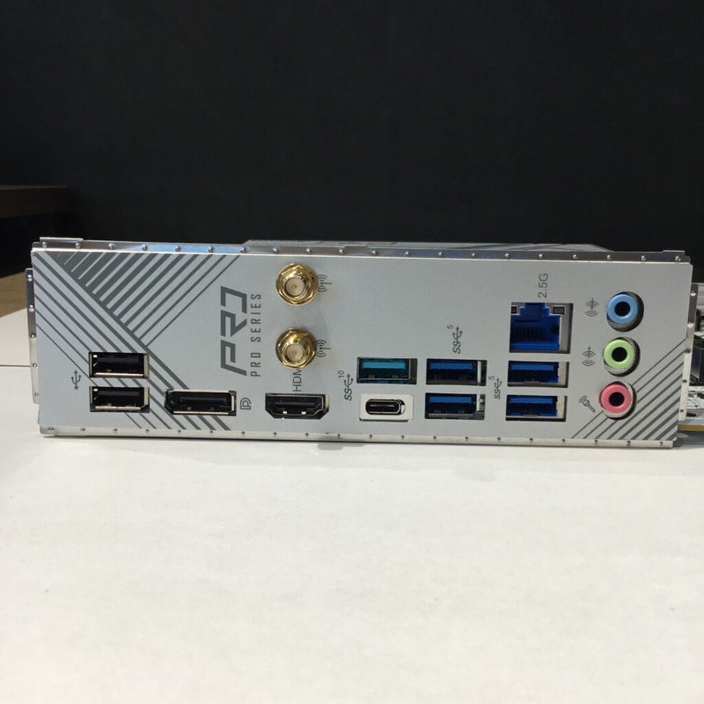 中古 ASRock B760 Pro RS WiFi White (B760 1700 ATX DDR5) 4560001257