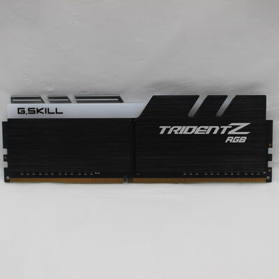 【通販センター】中古  PC4-25600 8GB デスクトップ用(DDR4-3200) 140727 