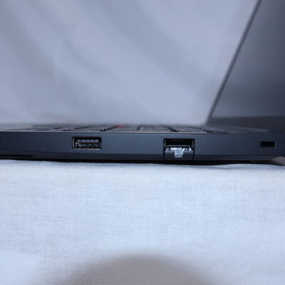 【通販センター】中古  【ジャンク品/保証無/返品質問不可】Lenovo E14 Gen 6 21M3CTO1WW(AMD Ryzen 7 7735HS/32GB DDR5 (PC5)/SSD256GB/なし/オンボード/14/2240x1400/Wi-Fi/W11H64 MAR) 194433 