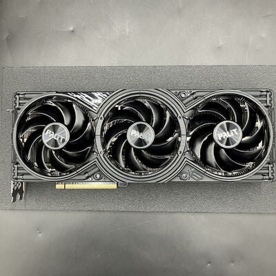 【熊本浜線店】中古  Palit NE750700１９K9-GB2050A(RTX5070 12GB GAMINGPRO) 5370000737 