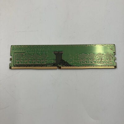 【なんば店】中古  PC4-23400 8GB デスクトップ用(DDR4-2933) 3280022825 