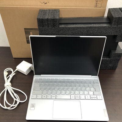 【福山ココローズ店】中古  Lenovo Yoga slim7 Carbon13IAP7(i7-1260P/16GB/SSD512GB/13.3/2560&times;1600/W11H) 5090001050 