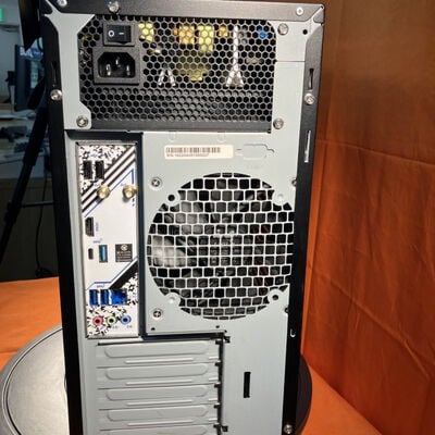 【なんば店】中古  THIRDWAVE Monarch GE (i7 14700/16GB/SSD1TB/WLAN) 3280021926 