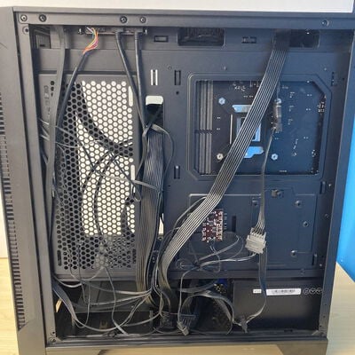 【博多店】中古  自作PC　(i9 9900K/32GB/SSD500GB/RTX2080Ti) 3310005498 