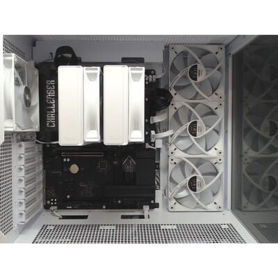 【前橋ｲﾝﾀｰｱｶﾏﾙ店】中古  自作パソコン(Ryzen 7 7800X3D/32GB/SSD512GB/W11H) 4540002101 