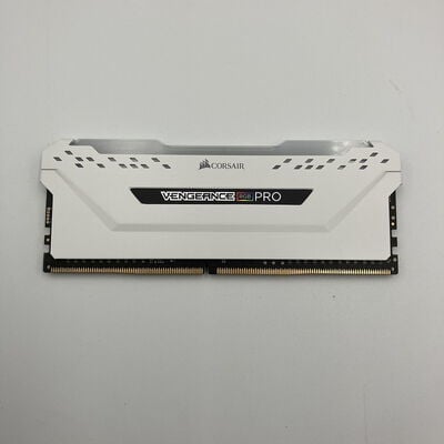 【新潟店】中古  PC4-21300 8GB デスクトップ用(DDR4-2666) 126165 
