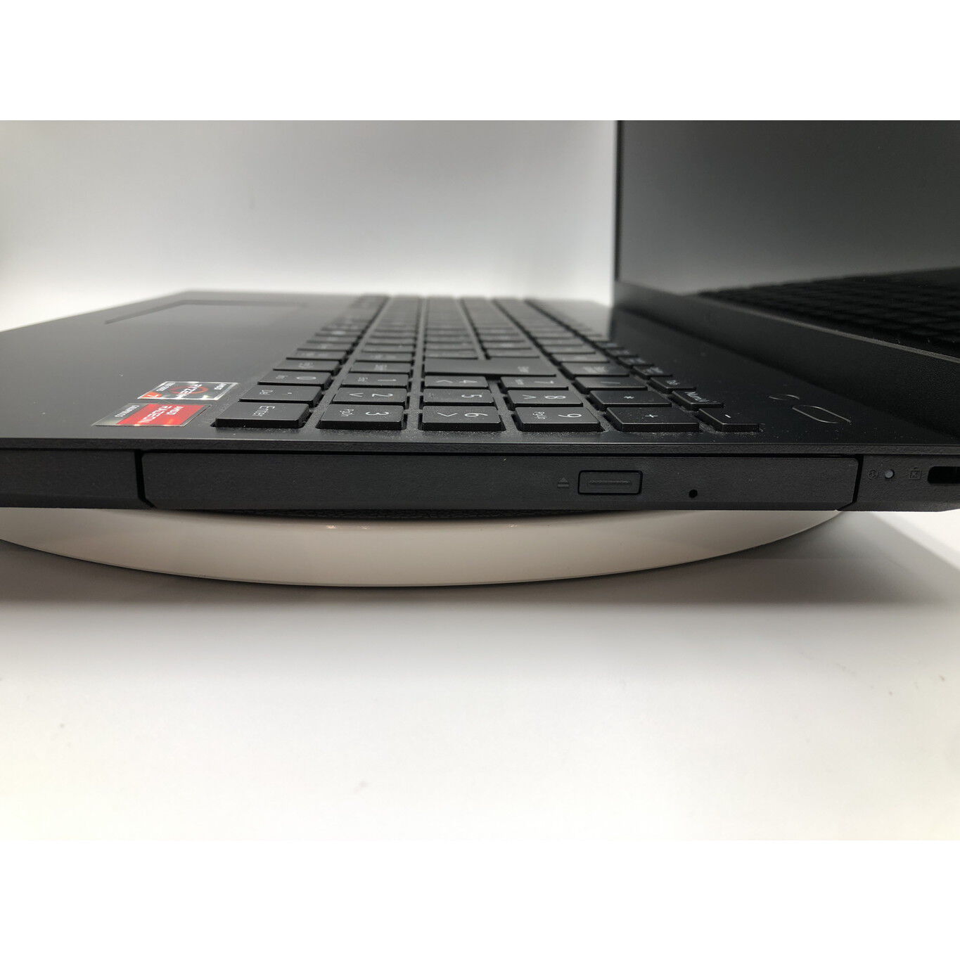 中古 NEC LAVIE N16 N1676/JKB(Ryzen 7 7735U/32GB/SSD512GB//-/16.0