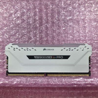 【富士青葉店】中古  PC4-25600 8GB デスクトップ用(DDR4-3200) 140727 