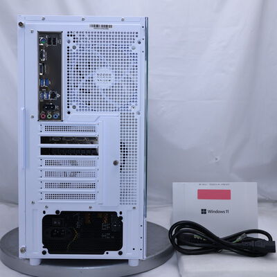【通販センター】中古  デスクトップPC SURUGA 5000XR(AMD Ryzen 7 5700X/32GB/SSD1TB/なし/NVIDIA GeForce RTX5060 8G/W11H64)ホワイト 189560 