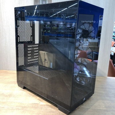 【姫路店】中古  CORSAIR CC-9011280-WW (RGB E-ATX ｶﾞﾗｽ BK) 4740001030 