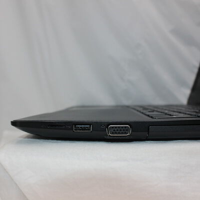 【通販センター】中古  DELL Vostro 3590(Intel Core i5 10210U 1.60GHz/16GB DDR4/SSD256GB/-/オンボード/15.6/1920x1080/GbE/Wi-Fi/WEBCAM/W11P/VBT) 197848 