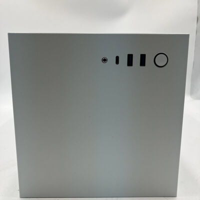 【なんば店】中古  NZXT CS-H11BW-JP(H1 Version2 WH mini-ITX 750w) 3280023702 
