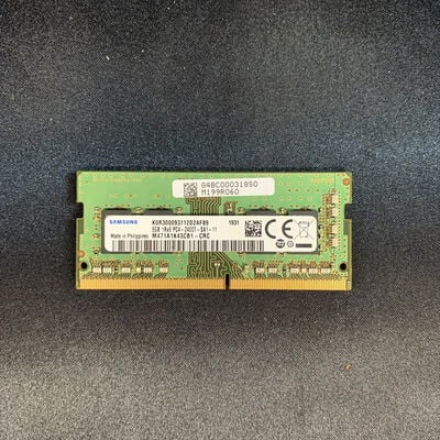 【横浜駅前店】中古  PC4-19200 8GB ノート用(DDR4-2400) 150693 