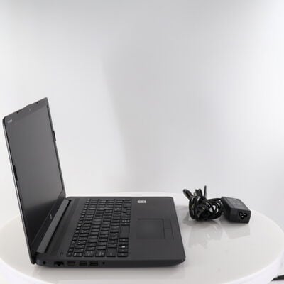 【秋葉原本店】中古  HP_250_G7(i5-1035G1/8GB/SSD256GB/W11P) 3410016218 
