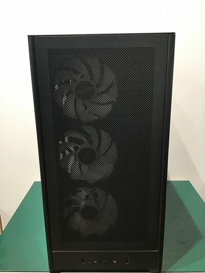【浦添城間店(沖縄)】中古  自作パソコン(Ryzen 7 9700X/32GB/SSD2TB/RX9070XT/W11H) 4780001661 