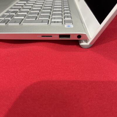 【静岡東瀬名店】中古  DELL Inspiron 5402(Corei5-1135G7/8GB/SSD256GB/なし/オンボード/14.0/1920x1080/W11H) 5140001177 