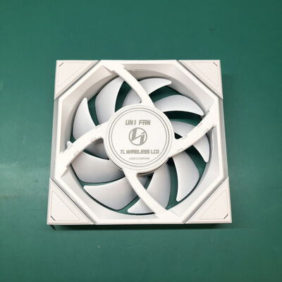 【津ラッツ店】中古  Lian Li UNI FAN TL 120 LCD REVERSE BLADE WIRELESS WT Single Pack UF-RS-TL120-LCD-WLS-1W [ホワイト] 4990000969 