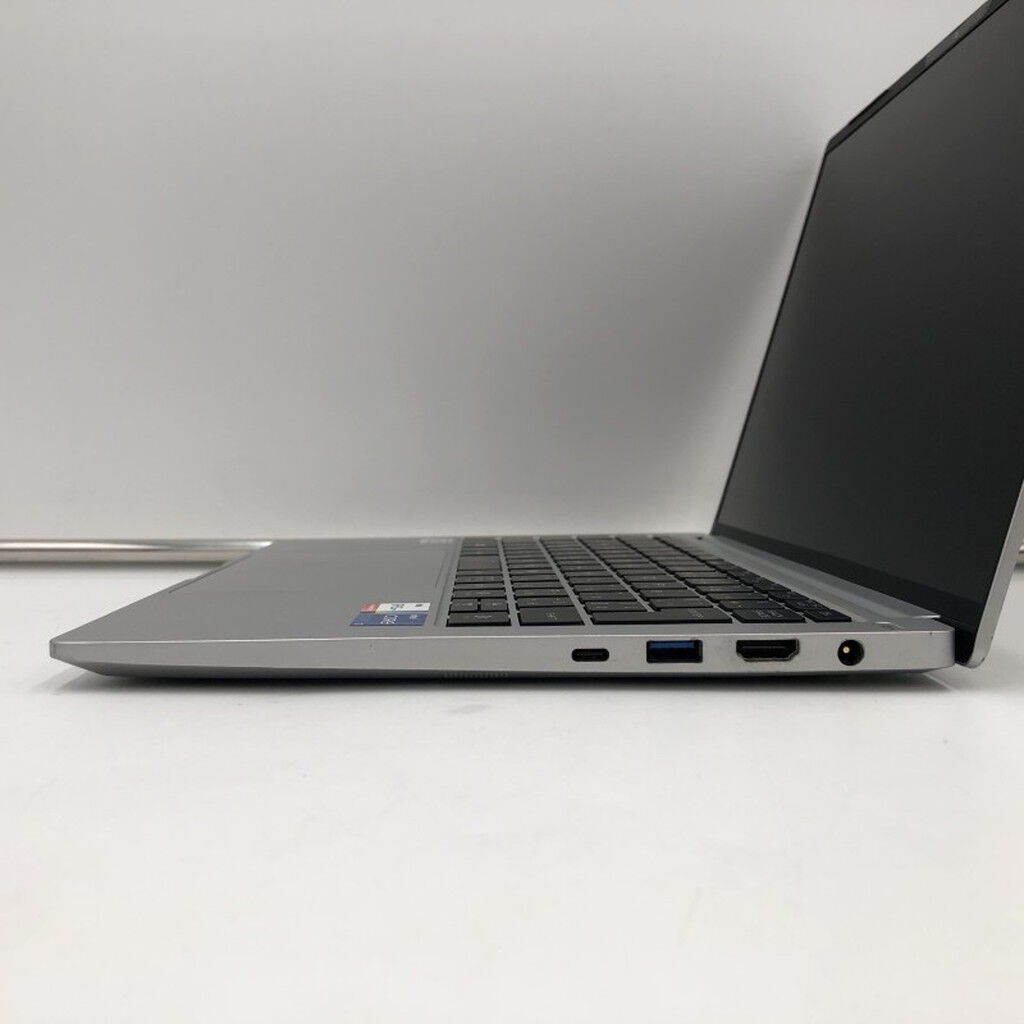 中古 mouse DAIV 4P(i7-1165G7/32GB/SSD512GB/W11P) 5200001137
