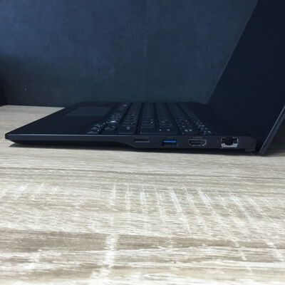 【松山環状枝松店】中古  FUJITSU LIFEBOOK UH90/J3(Core Ultra7 155H/16GB/SSD512GB/なし/オンボード/14/1920&times;1200/W11H) 4560001565 