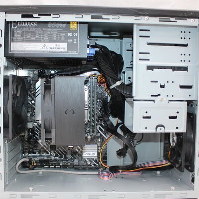 【通販センター】中古  THIRDWAVE Magnate EM041(Intel Core i7 13700/32GB DDR4 (PC4)/SSD1TB/なし/オンボード/W11H64 MAR) 199941 