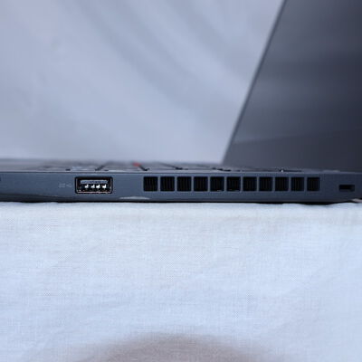 【通販センター】中古  Lenovo ThinkPad T14s Gen 2(Intel Core i5 1145G7 2.60GHz/16GB DDR4/SSD256GB/-/オンボード/14/1920x1080/Wi-Fi/WEBCAM/W11H/VBT) 203281 