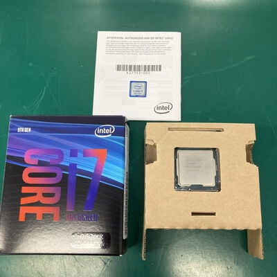 【神戸・三宮店】中古  INTEL Core i7 9700K R0 Stepping (1151/3.60GHz/12M/C8/T8) 139704 