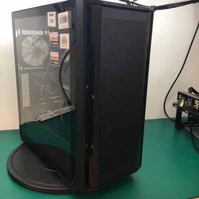 【佐賀南部バイパス店】中古  自作PC(Ryzen 7 9800X3D/32GB/SSD2TB+1TB/RX9070XT/W11H) 5250001609 