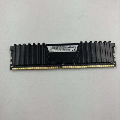 【なんば店】中古  PC4-21300 16GB デスクトップ用(DDR4-2666) 135638 