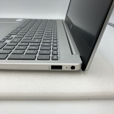 【新潟店】中古  HP Laptop 15-fd1002TU(5 120U/16GB/SSD512GB/15.6 1920ｘ1080/W11H) 3290007472 