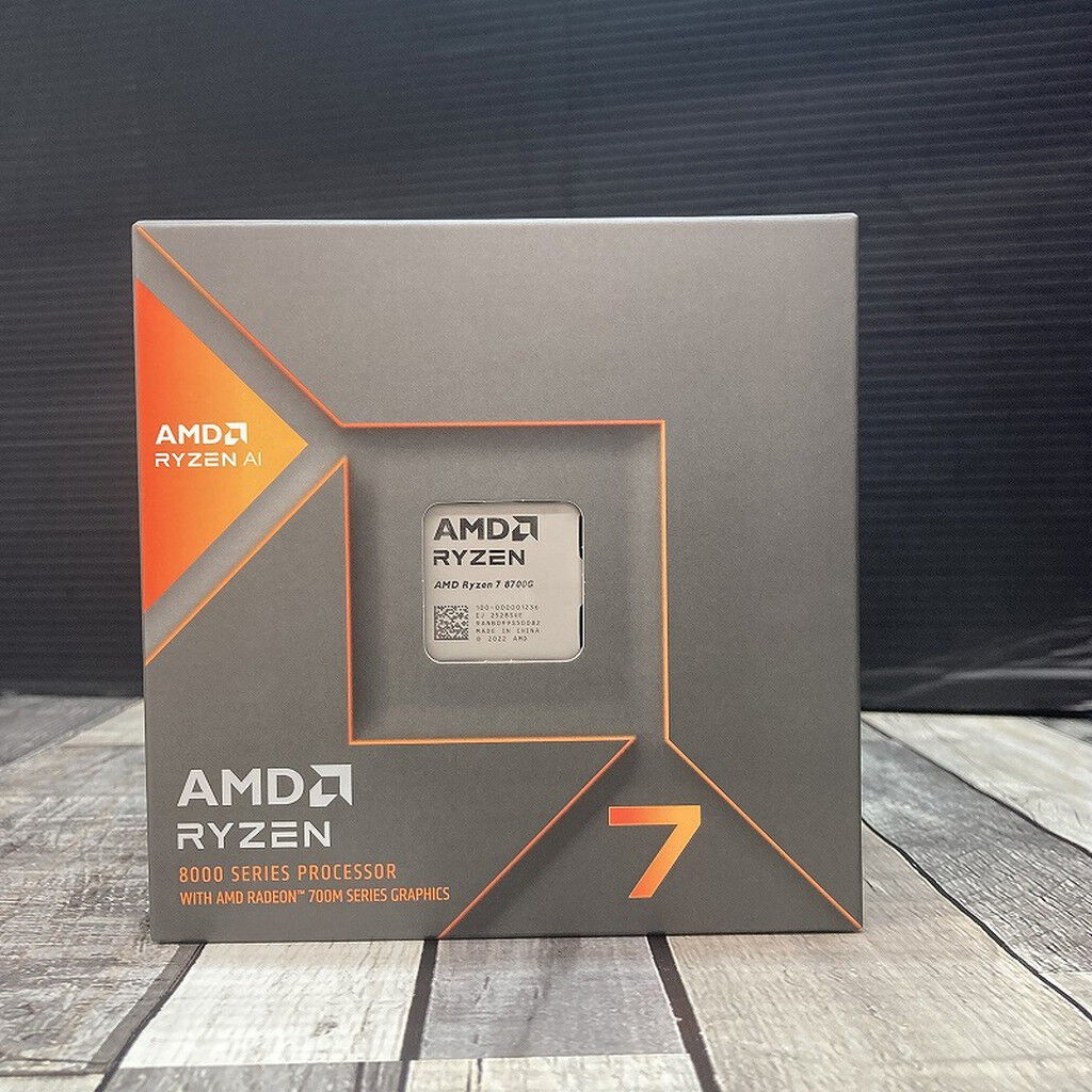 中古 AMD Ryzen 7 8700G (AM5/4.2GHz/24M/C8/T16/65W) 166430 （400585