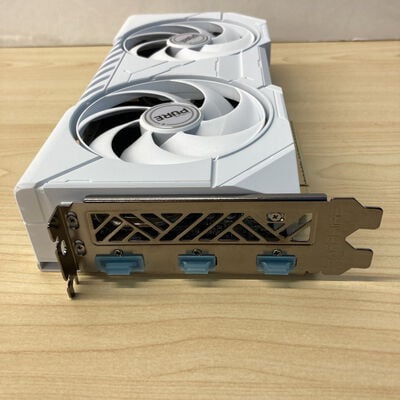 【博多店】中古  SAPPHIRE PURE Radeon RX 9060 XT GAMING OC 16GB (RX9060XT 16G) 179904 