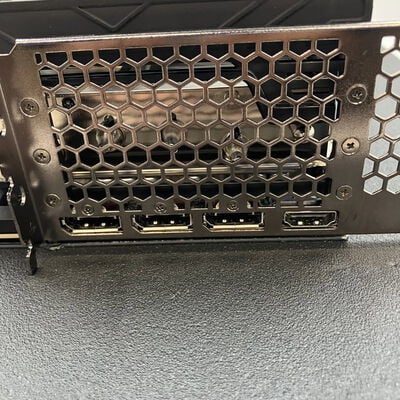 【秋葉原本店】中古  Palit NED47TS019T2-1020Q(RTX4070Ti Super GR OmniBK) 192388 