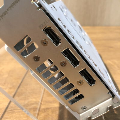 【姫路店】中古  ASUS DUAL-RX9060XT-16G-WHITE (RX9060XT 16GB) 189000 
