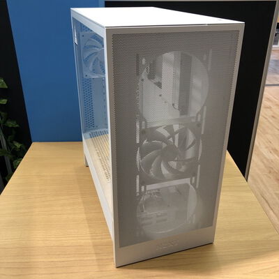 【甲府飯田店】中古  NZXT CC-H52FW-01(H5 FLOW WH E-ATX ｶﾞﾗｽ) 4720002012 