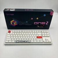 中古  Ducky One 2 TKL RGB Mechanical Keyboard White Case(ｹﾞｰﾐﾝｸﾞｷｰﾎﾞｰﾄﾞ) 3280022383 