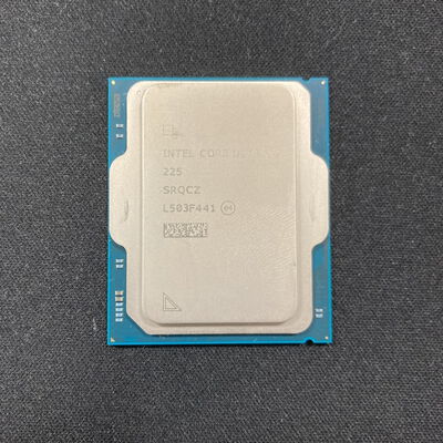 【大宮店】中古  INTEL Core Ultra 5 225 (1851/3.3G/20M/C10/T10) 175014 