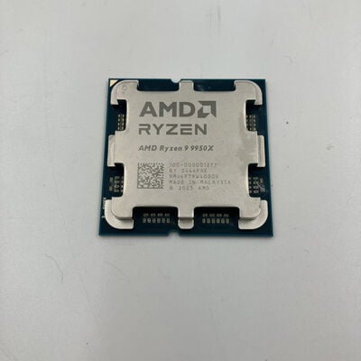 【なんば店】中古  AMD Ryzen 9 9950X (AM5/4.3GHz/80M/C16/T32/170W) 169024 