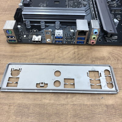 【宇都宮鶴田店】中古  【付属品欠品】 ASRock B550 Phantom Gaming 4 (B550 AM4 ATX DDR4) 3480036083 