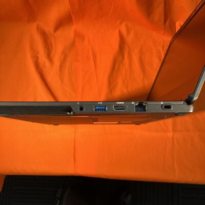 【なんば店】中古  FUJITSU LIFEBOOK U7410 (INTEL Core i5 10310U 1.7GHz/16GB/SSD256GB/-/オンボード/14/1366x768/Wi-Fi/WEBCAM/W11H64) 180534 