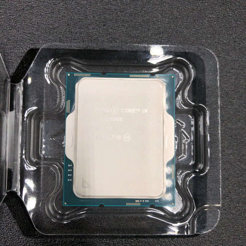 中古 INTEL Core i9 12900K (1700/3.2G/30M/C16/T24) 147855