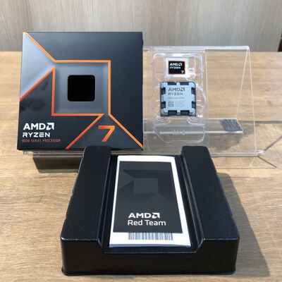 【姫路店】中古  AMD Ryzen 7 9700X (AM5/3.8GHz/40M/C8/T16/65W) 169022 