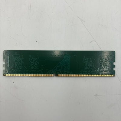 【なんば店】中古  PC4-25600 8GB デスクトップ用(DDR4-3200) 140727 