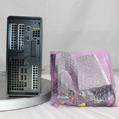 【通販センター】中古  Lenovo ThinkStation P3 Ultra(Intel Core i5 13400T/32GB DDR5 (PC5)/SSD1TB/なし/オンボード/Wi-Fi/W11H64 MAR) 196808 