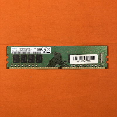 【なんば店】中古  PC4-19200 16GB デスクトップ用 135639 