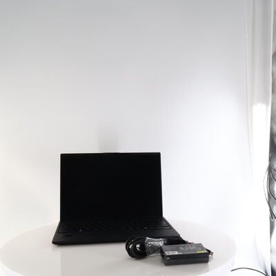 【秋葉原本店】中古  FUJITSU FMVU90J3B(Ultra 7 155U/16GB/SSD512GB/W11H) 3410016038 