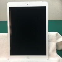 中古  【SIMロック解除済み】【au】Apple iPad 10.2インチ (第8世代/2020) Wi-Fi+Cellular 32GB シルバー MYMJ2J/A 164446【在庫処分!】 