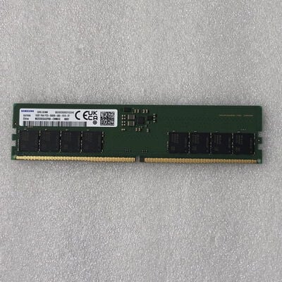 【甲府飯田店】中古  PC5-44800 16GB デスクトップ用 149153 