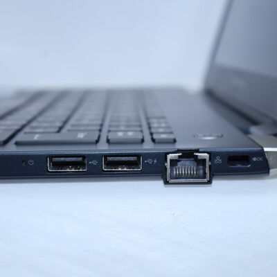 【通販センター】中古  Toshiba dynabook G83/FP (Core i7-10710U/8GB/オンボード) 202837 