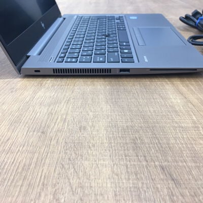 【佐賀南部バイパス店】中古  HP ZBook 14u G6 (INTEL Core i7 8565U 1.8GHz/16GB/SSD1TB/-/オンボード/14/1920x1080/Wi-Fi/WEBCAM/W11H64) 182267 